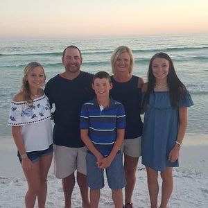 Meet your Posher, Dwightbecky